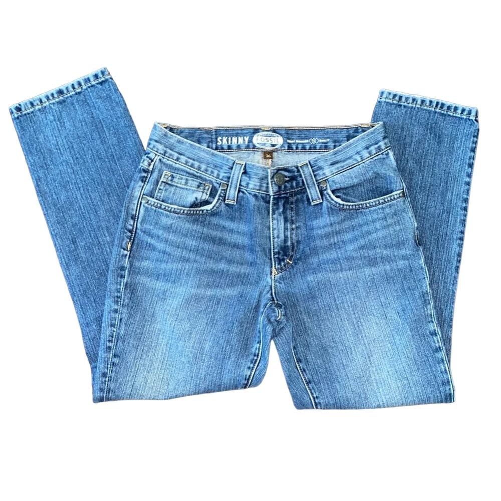 Fossil size 26 skinny cropped jeans Waist 15”, length 34”, inseam 26”